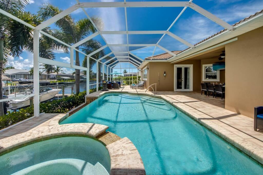 Villa Martinique By Coralvilla Кейп-Корал Экстерьер фото